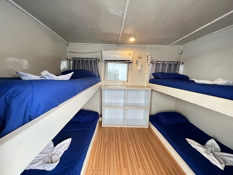 Social Sharing Cabin (Shared Bathroom) - Image 1